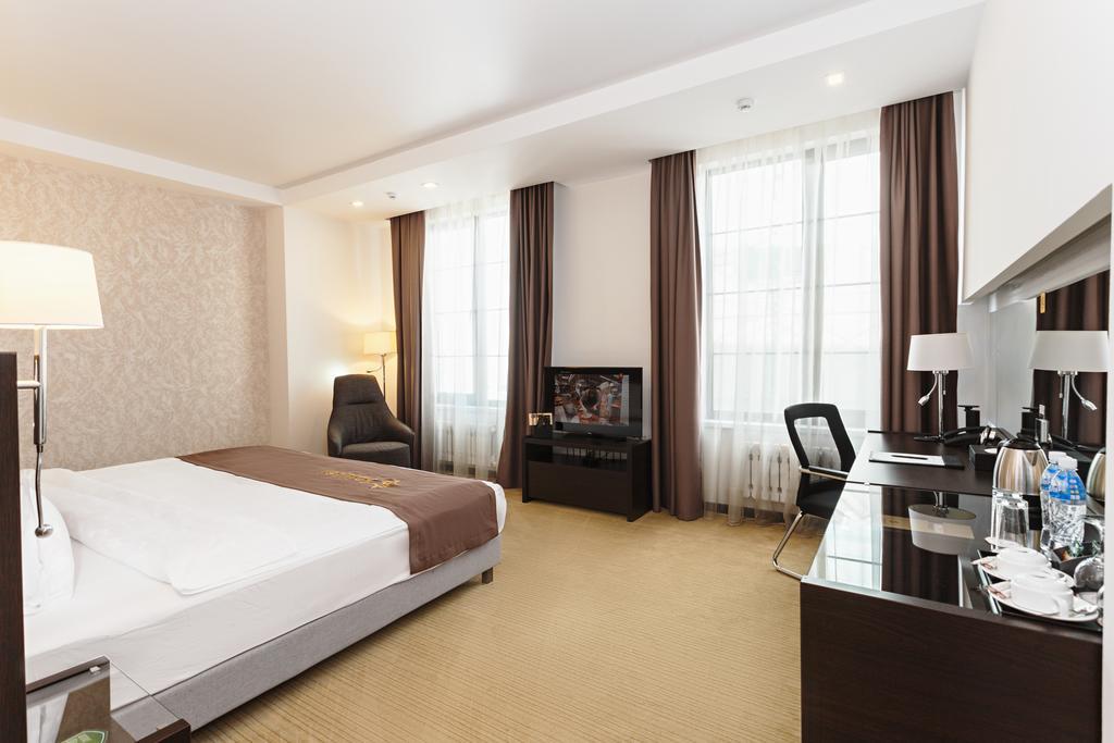 בישקק Solutel Hotel מראה חיצוני תמונה
