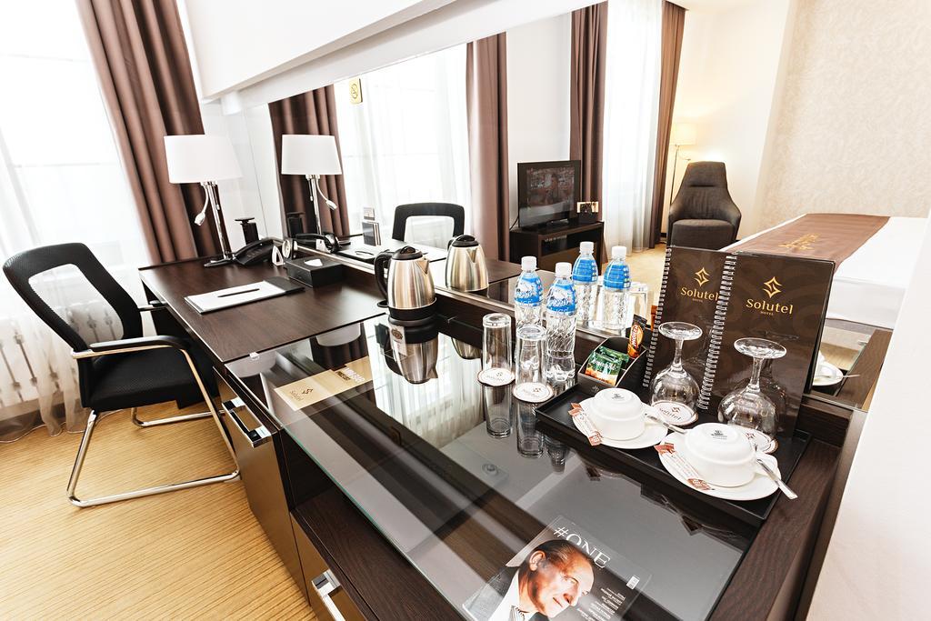 בישקק Solutel Hotel מראה חיצוני תמונה